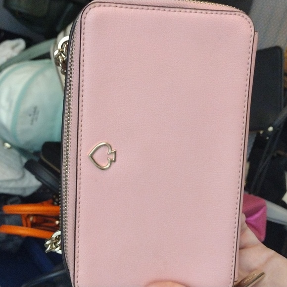 Handbags - FREE GIVEAWAY KATE SPADE CROSSBODY+ FREE SHIPPING